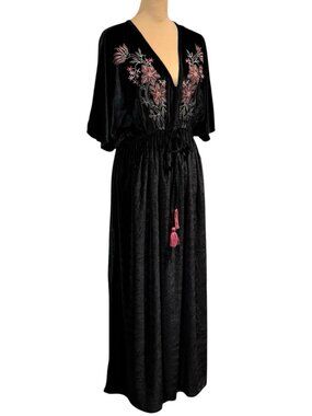 Whimsigoth Black Velvet Maxi Dress Kaftan Sz M Embroidered Babydoll